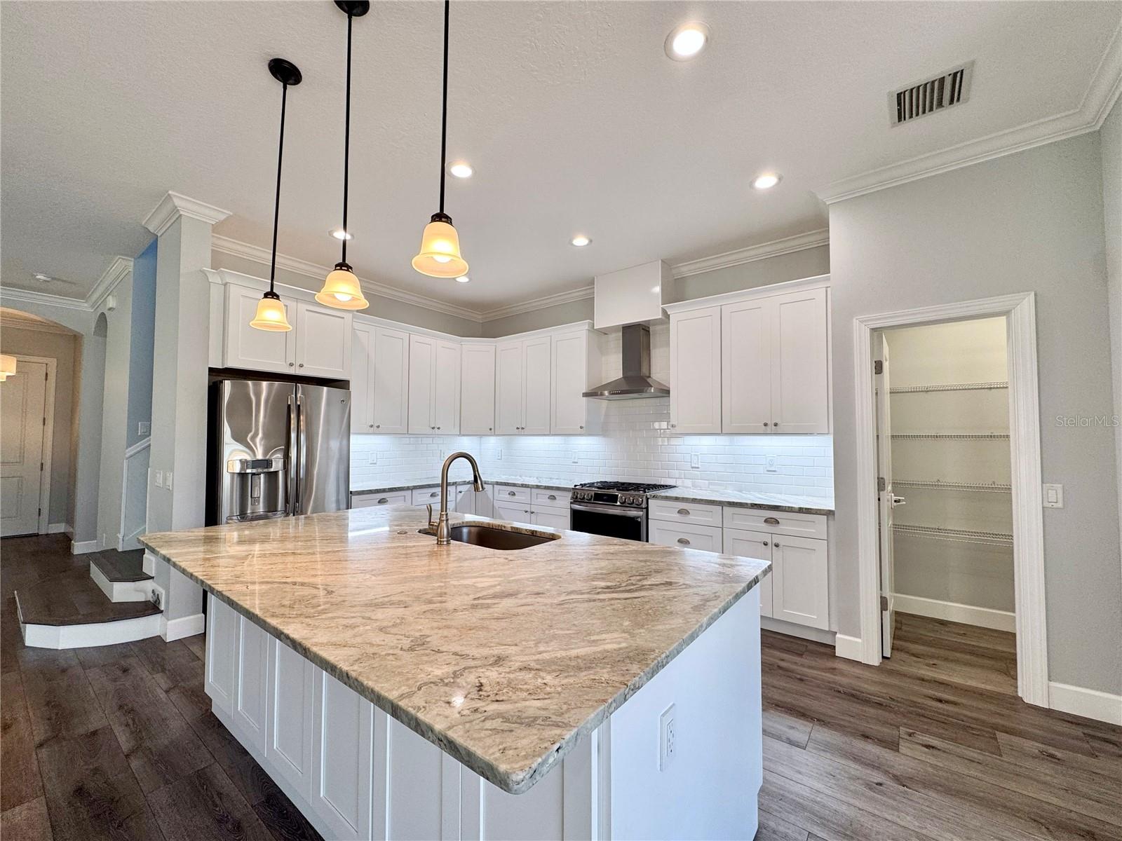 12822 DEL CORSO LOOP — photo 8