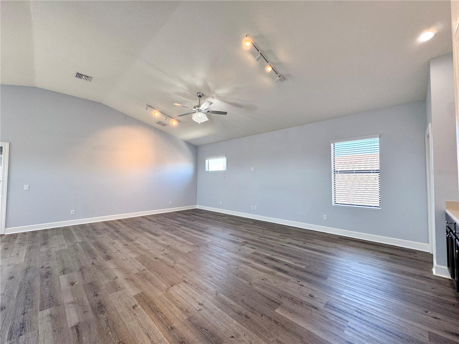 12822 DEL CORSO LOOP — photo 34