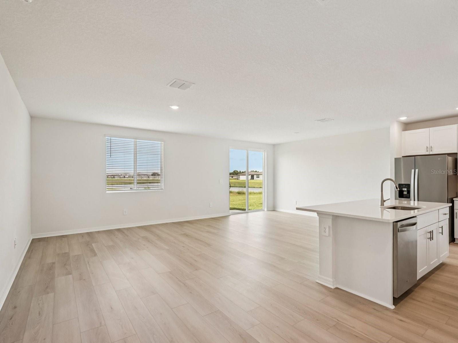10417 ABUNDANCE GROVE WAY — photo 2