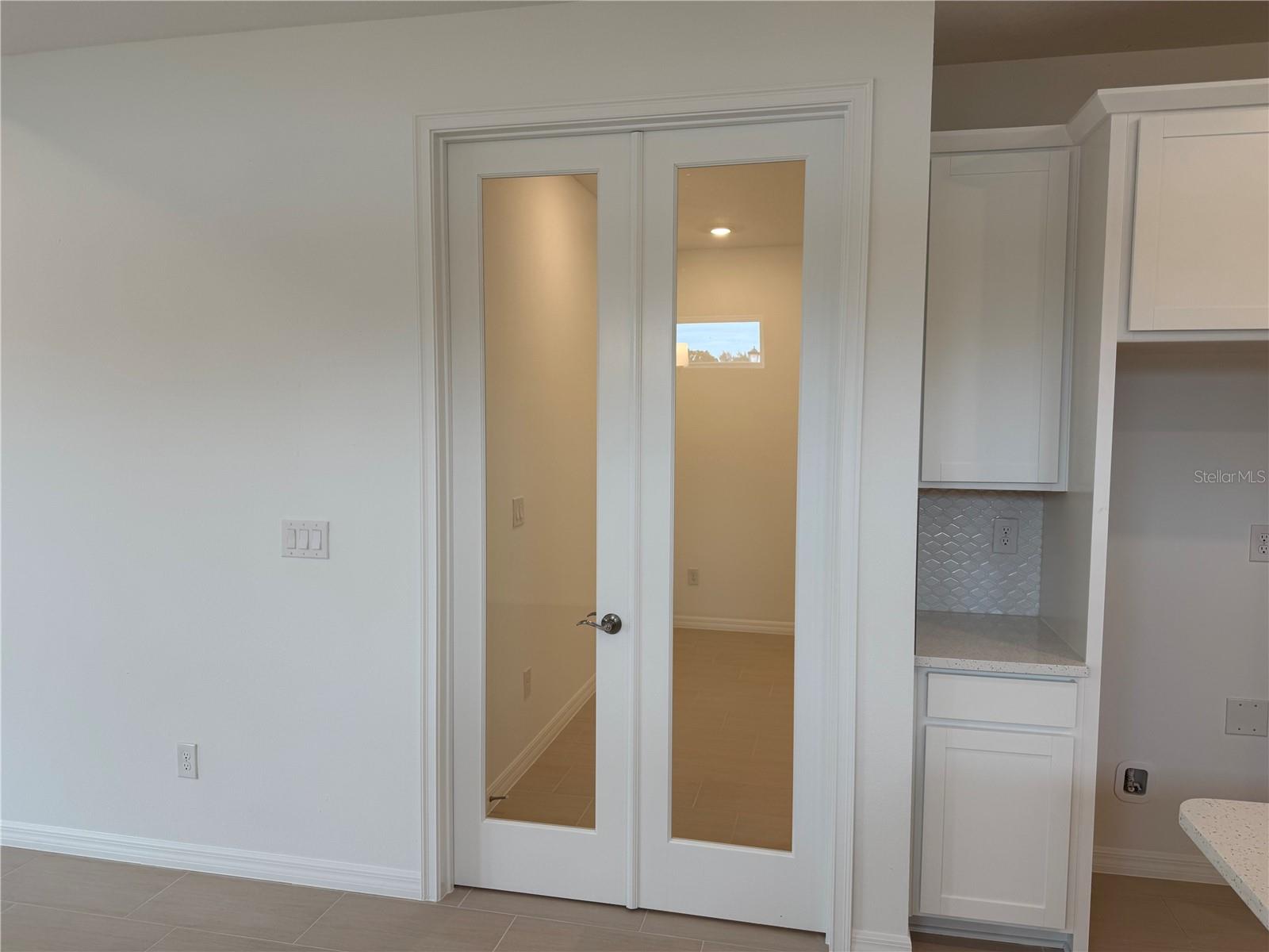 3694 NANDINA CIR — photo 5