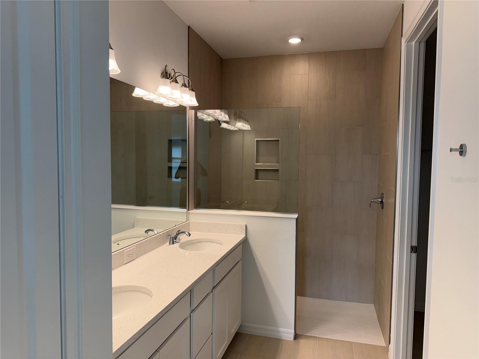 3694 NANDINA CIR — photo 7