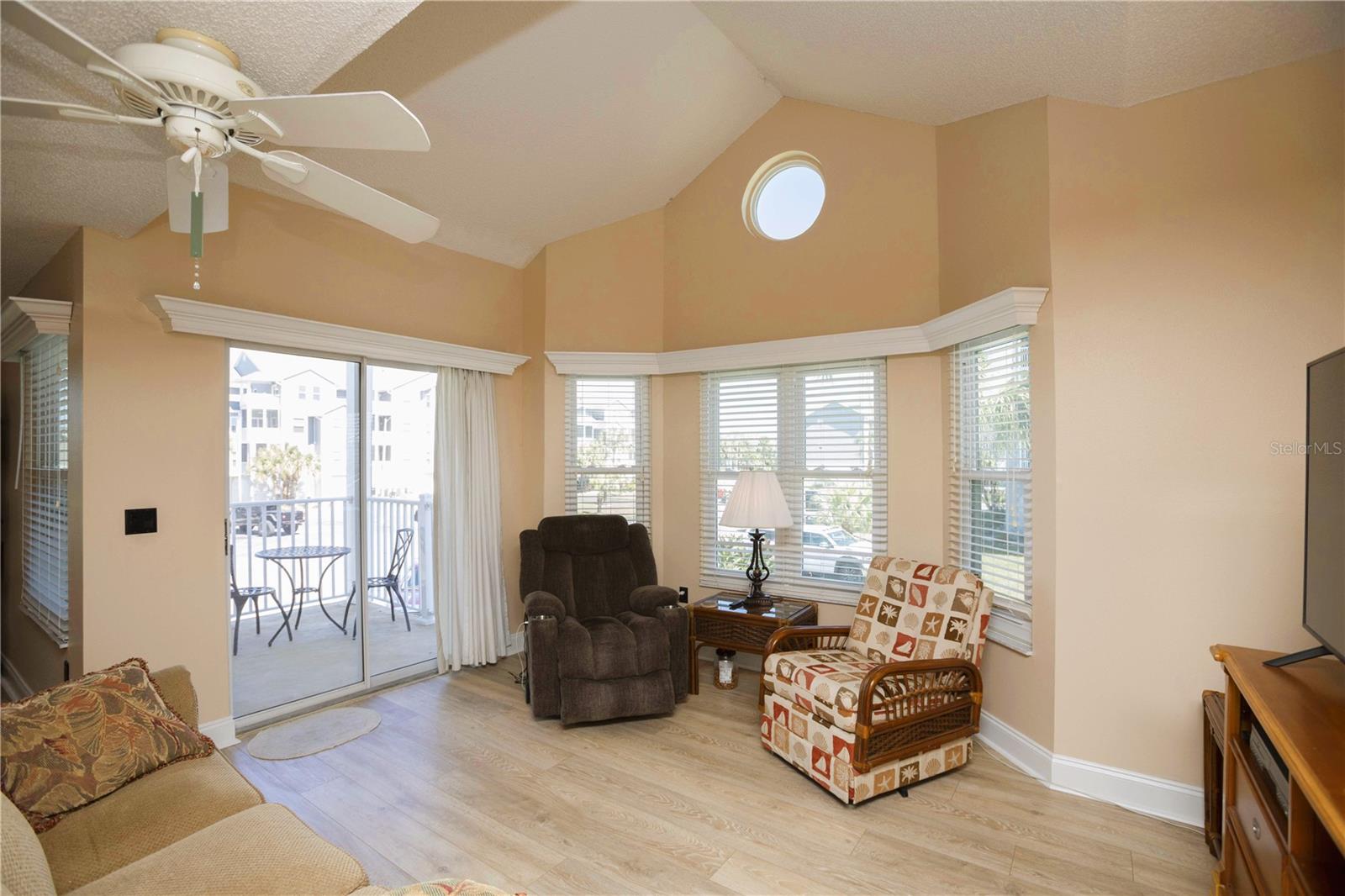 5712 BISCAYNE CT #101 — photo 3