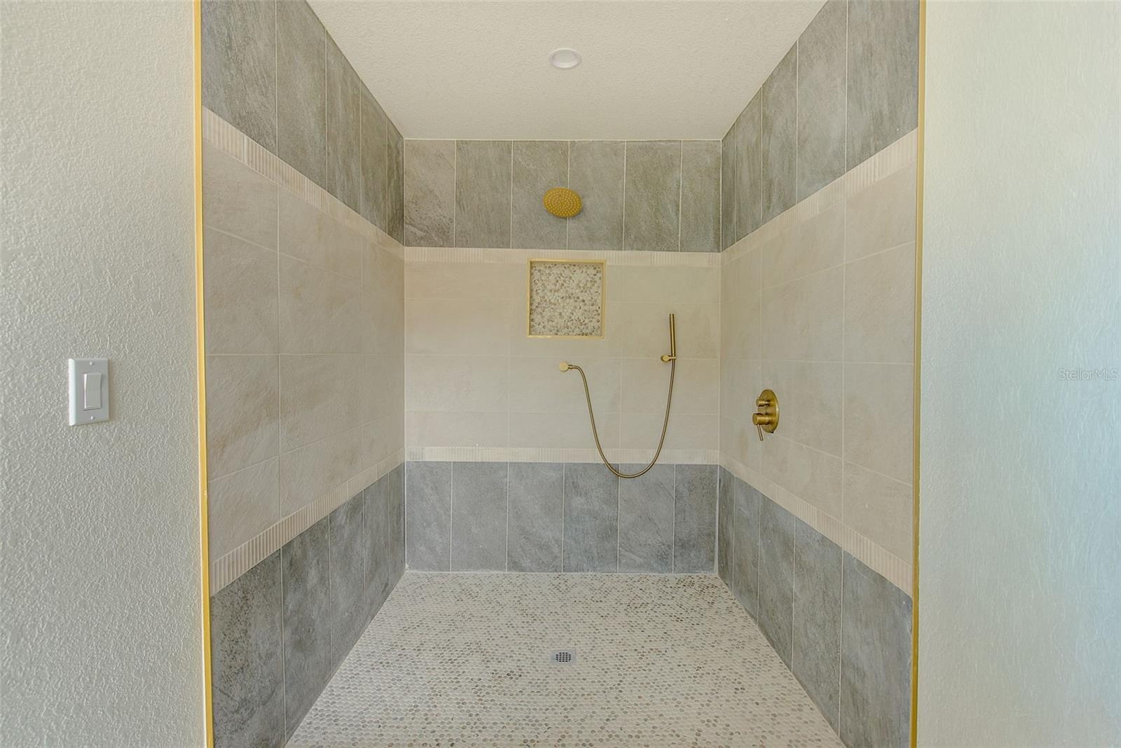 2171 BEECHER RD — photo 30