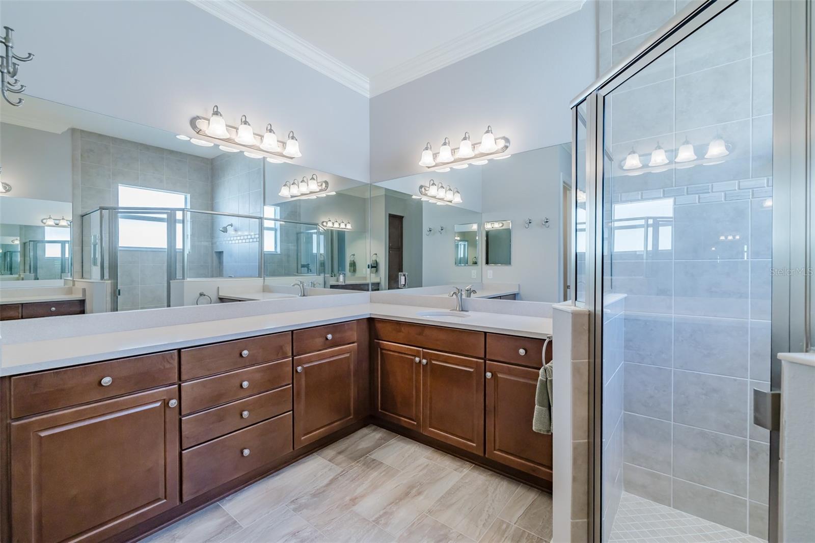 4822 GRAND BANKS DR — photo 35