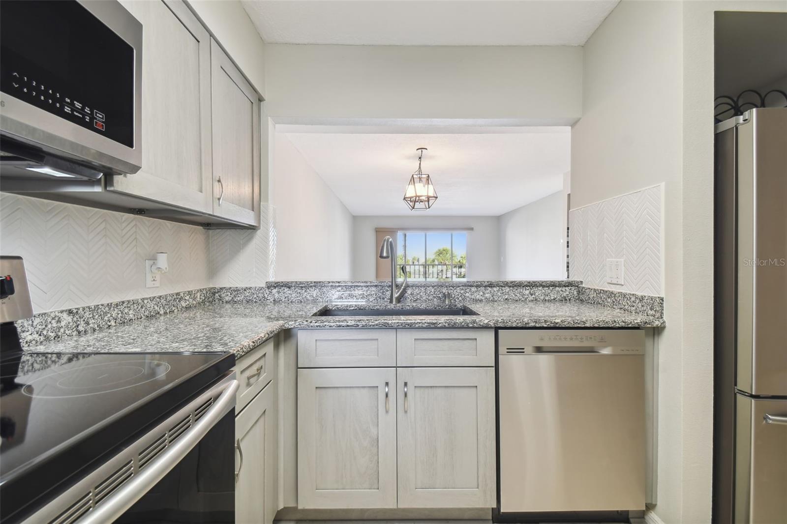 5557 SEA FOREST DR #214 — photo 10