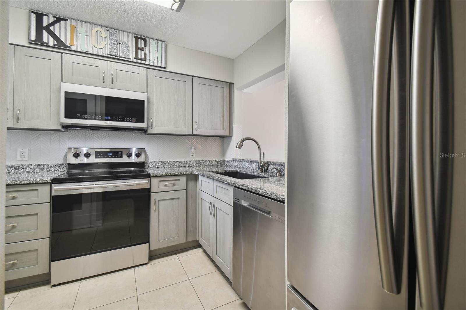 5557 SEA FOREST DR #214 — photo 5