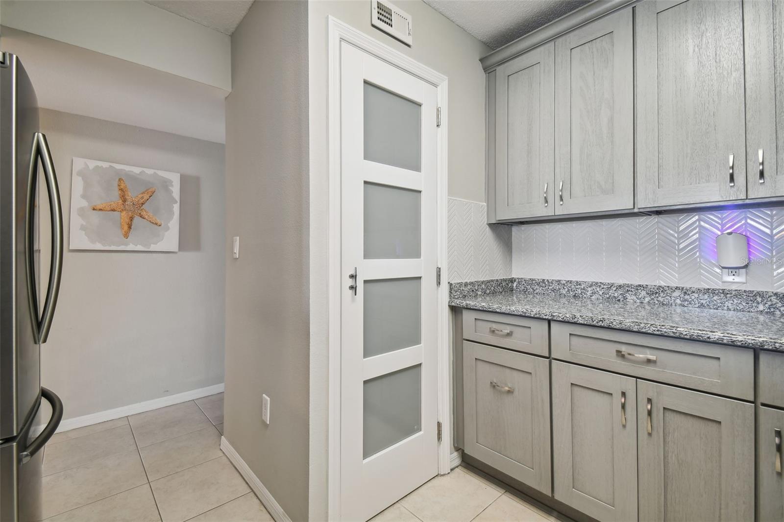 5557 SEA FOREST DR #214 — photo 9