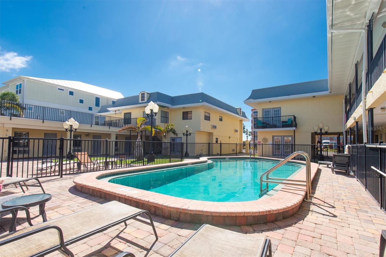 16333 GULF BLVD #201 — photo 16