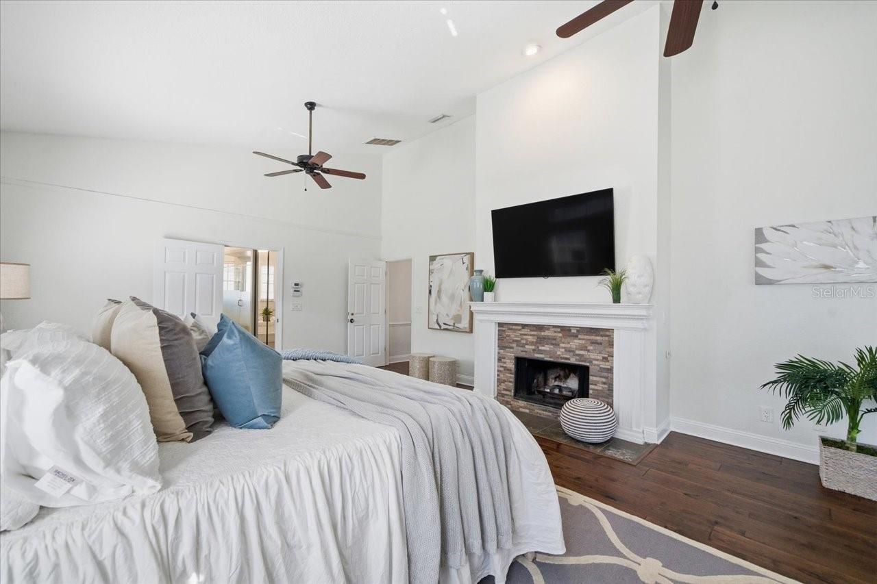 3049 GEIGER CT — photo 44