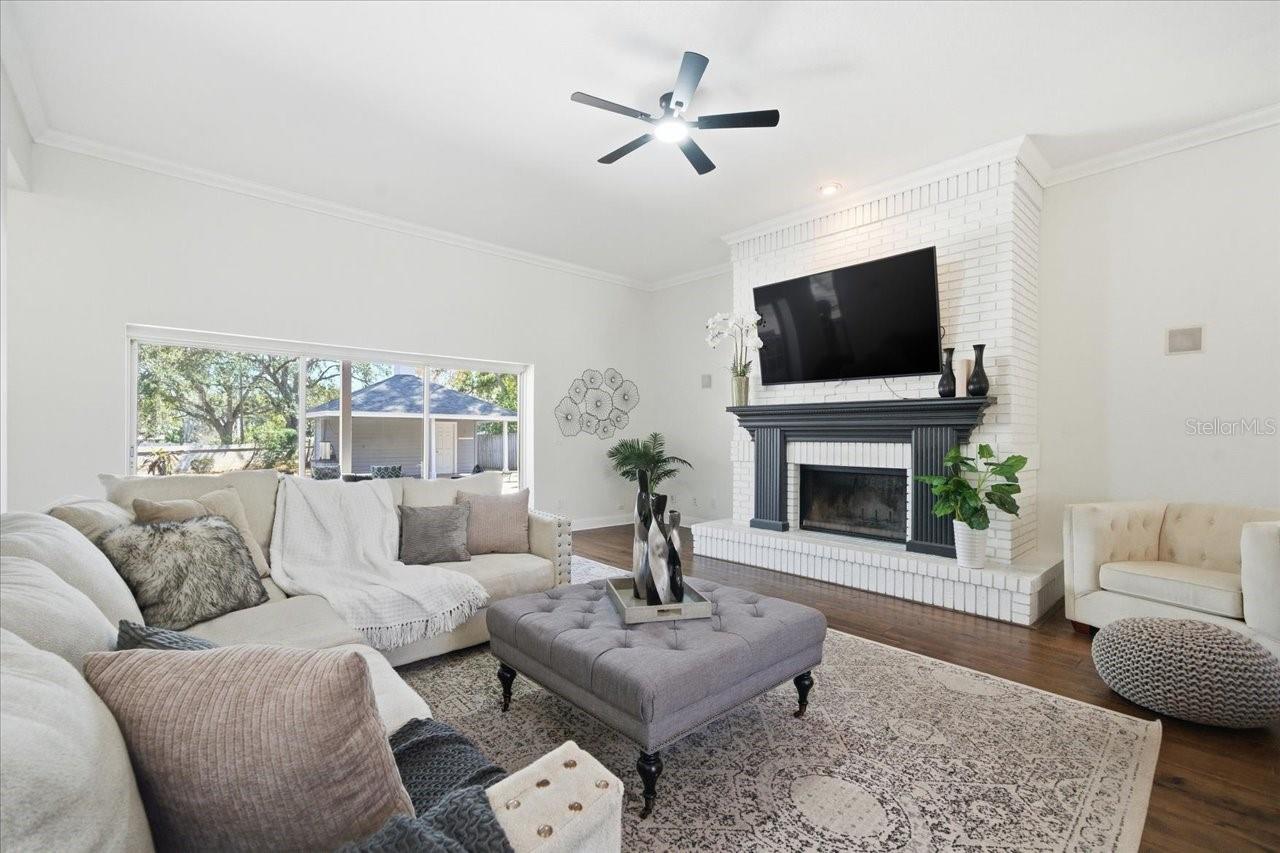 3049 GEIGER CT — photo 24