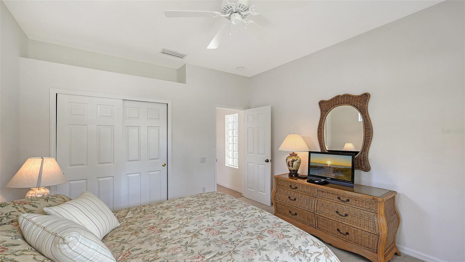 7318 WINDEMERE LN — photo 26