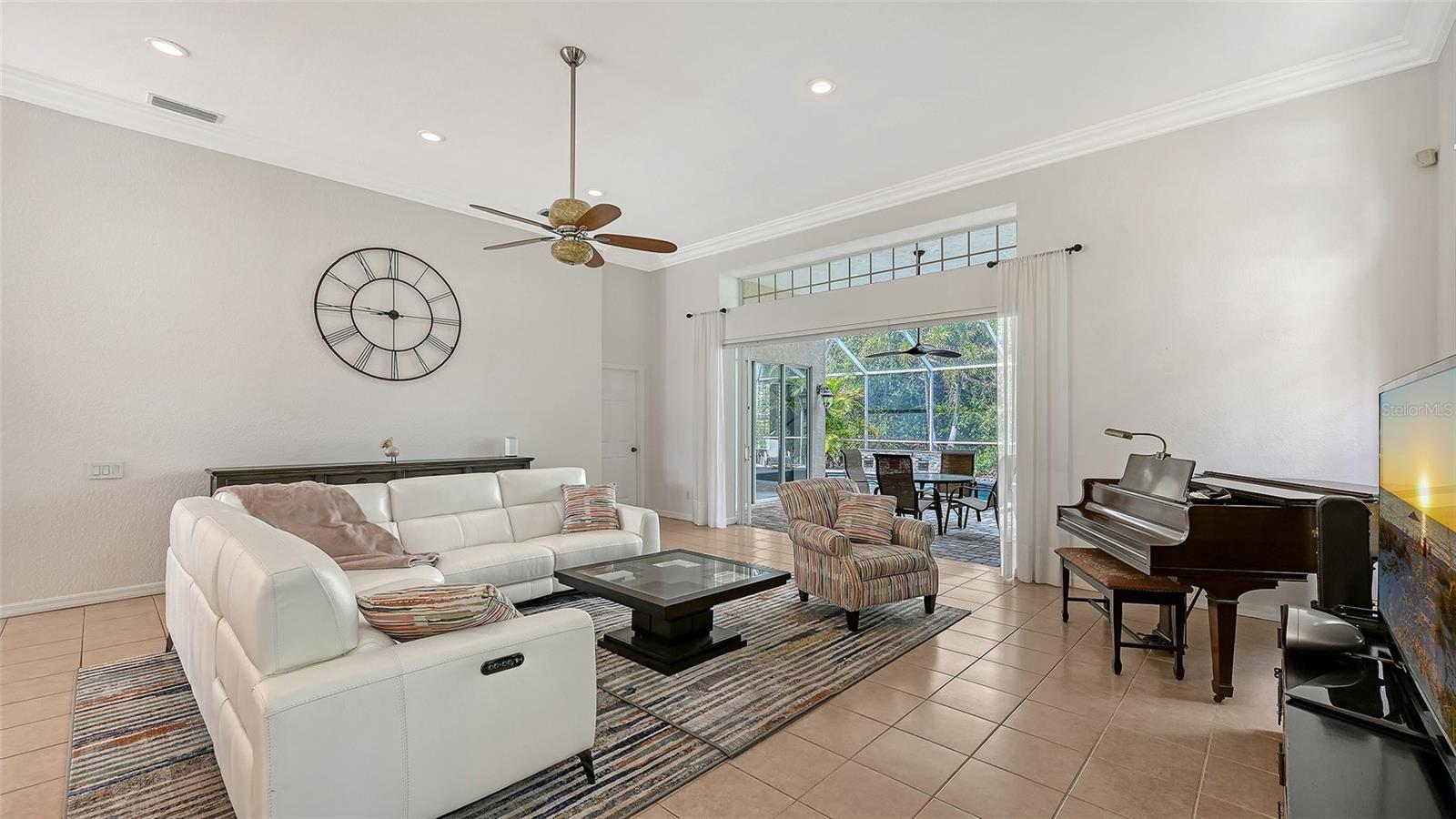7318 WINDEMERE LN — photo 7