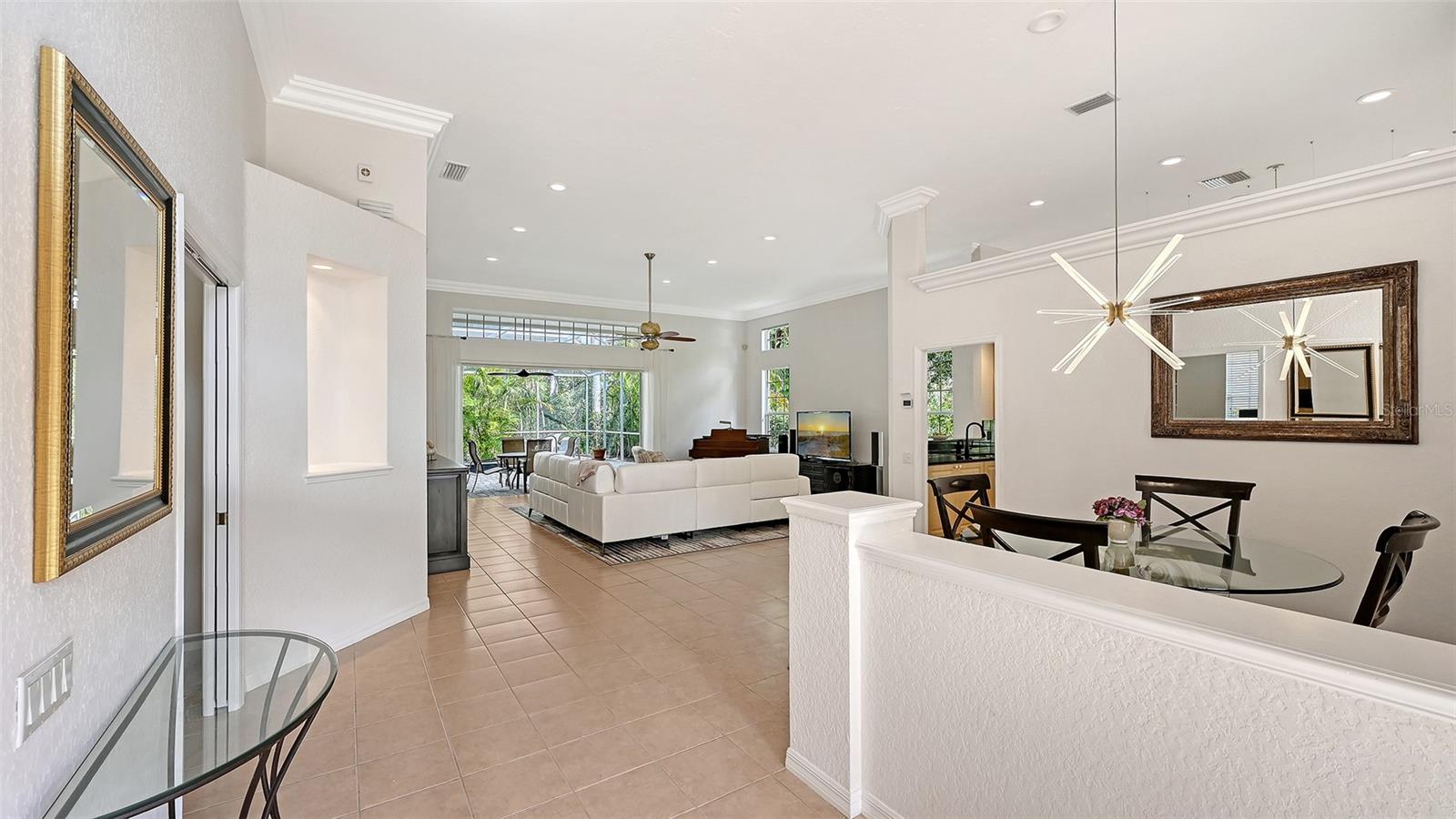 7318 WINDEMERE LN — photo 3