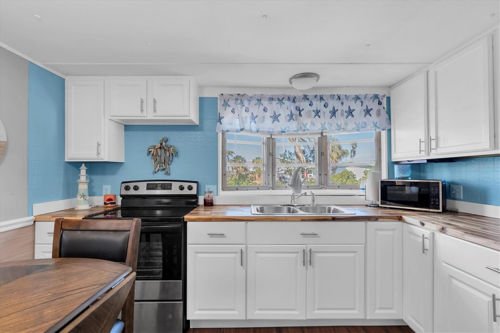 6627 TOWER DRIVE — photo 18