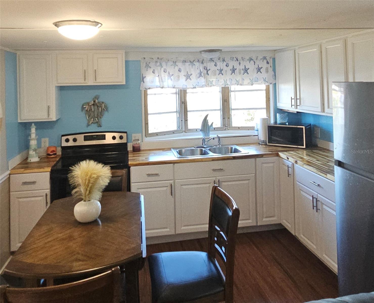 6627 TOWER DRIVE — photo 19