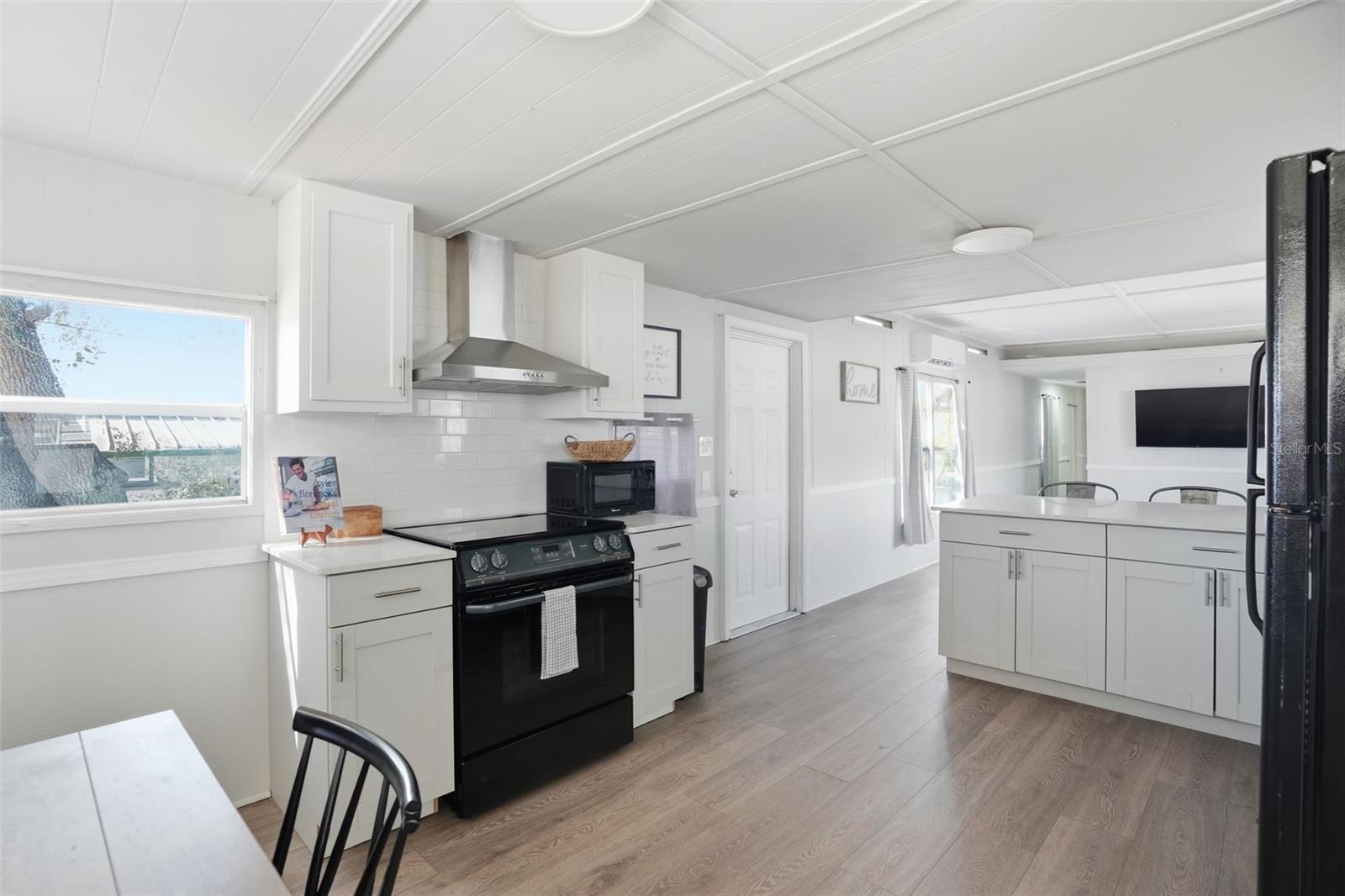 6727 ALBATROSS LN — photo 12