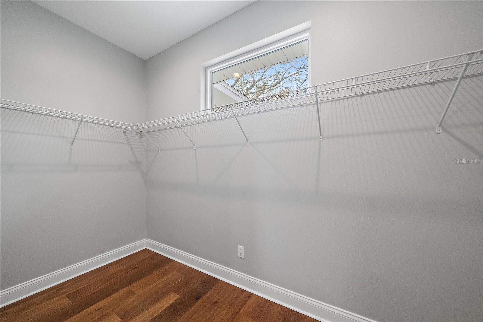 2207 WISTERIA ST — photo 25