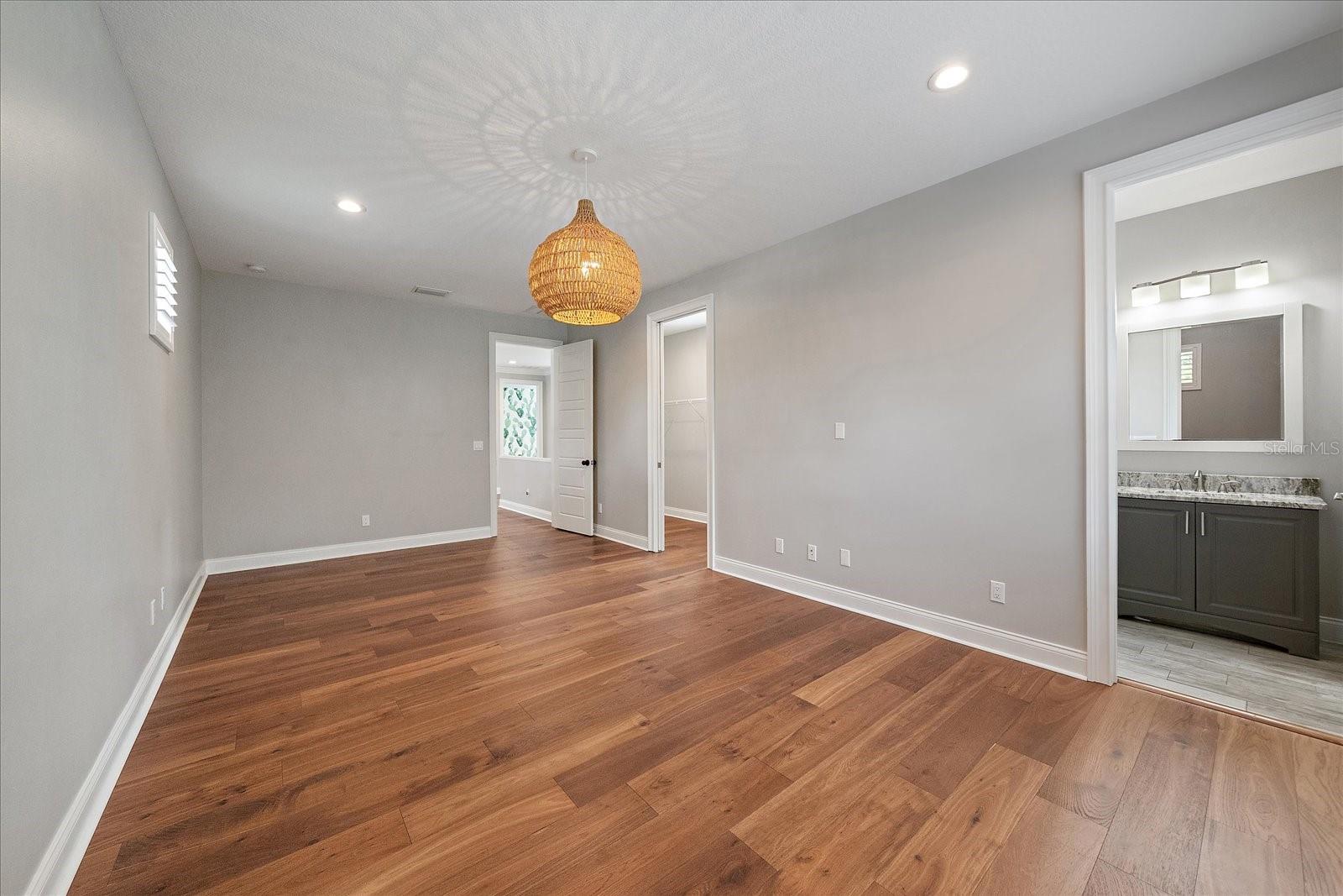 2207 WISTERIA ST — photo 24