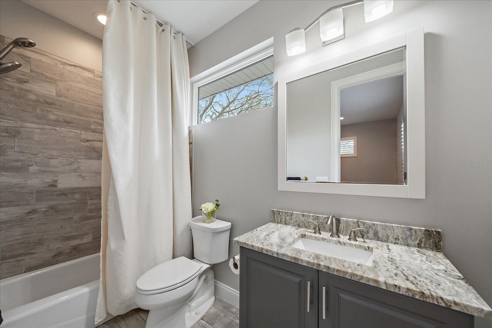 2207 WISTERIA ST — photo 26