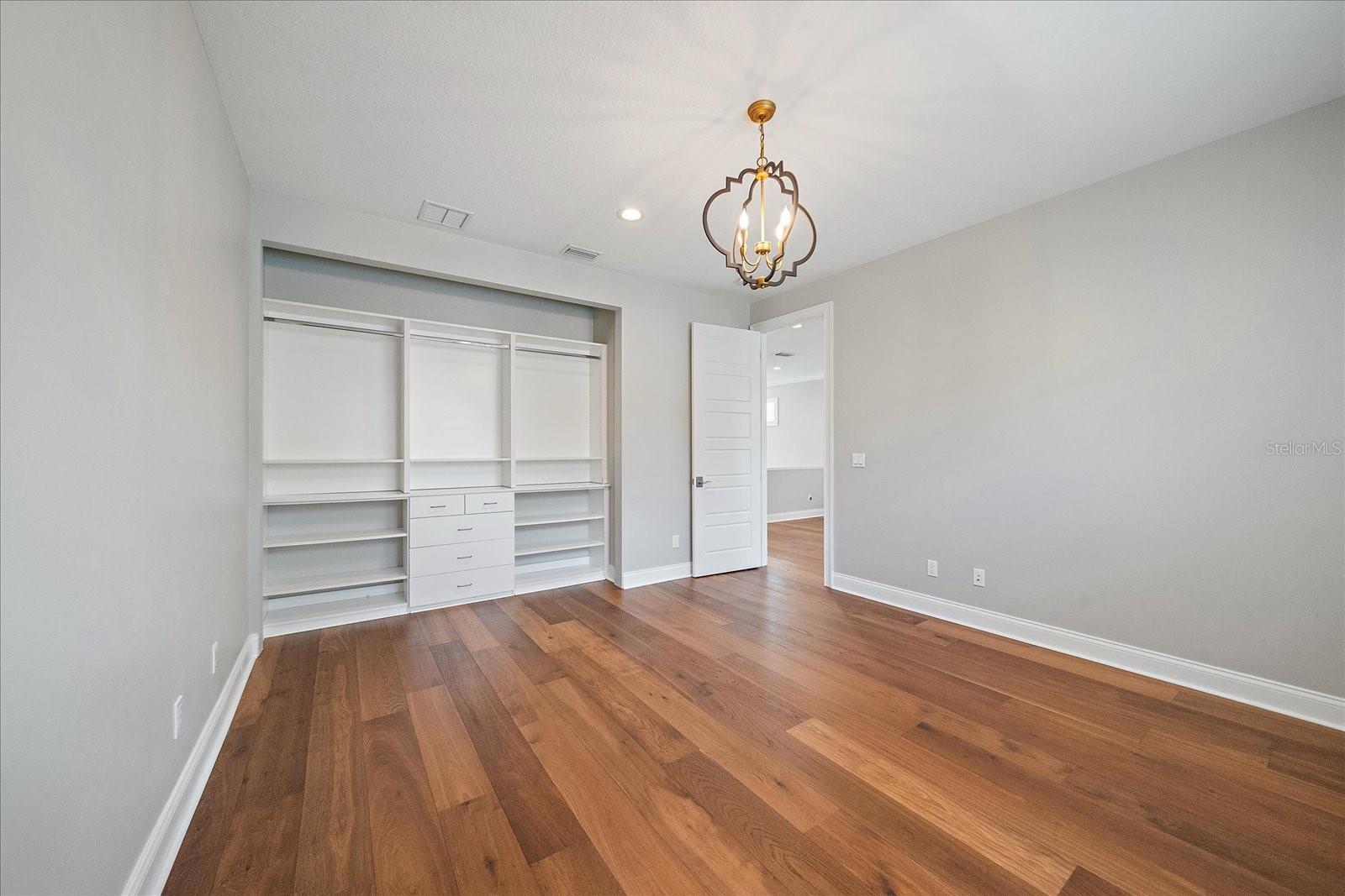 2207 WISTERIA ST — photo 21