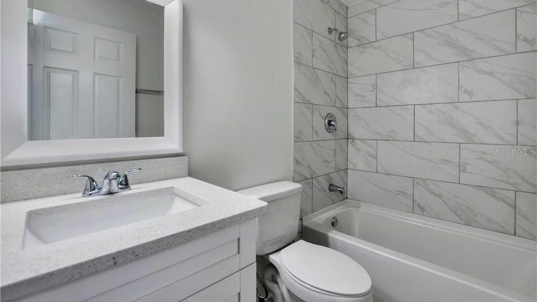 7051 WENTWORTH WAY — photo 10