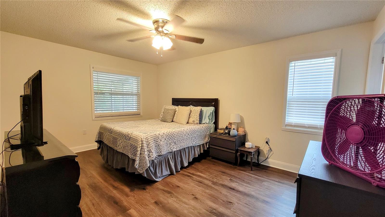 7051 WENTWORTH WAY — photo 8