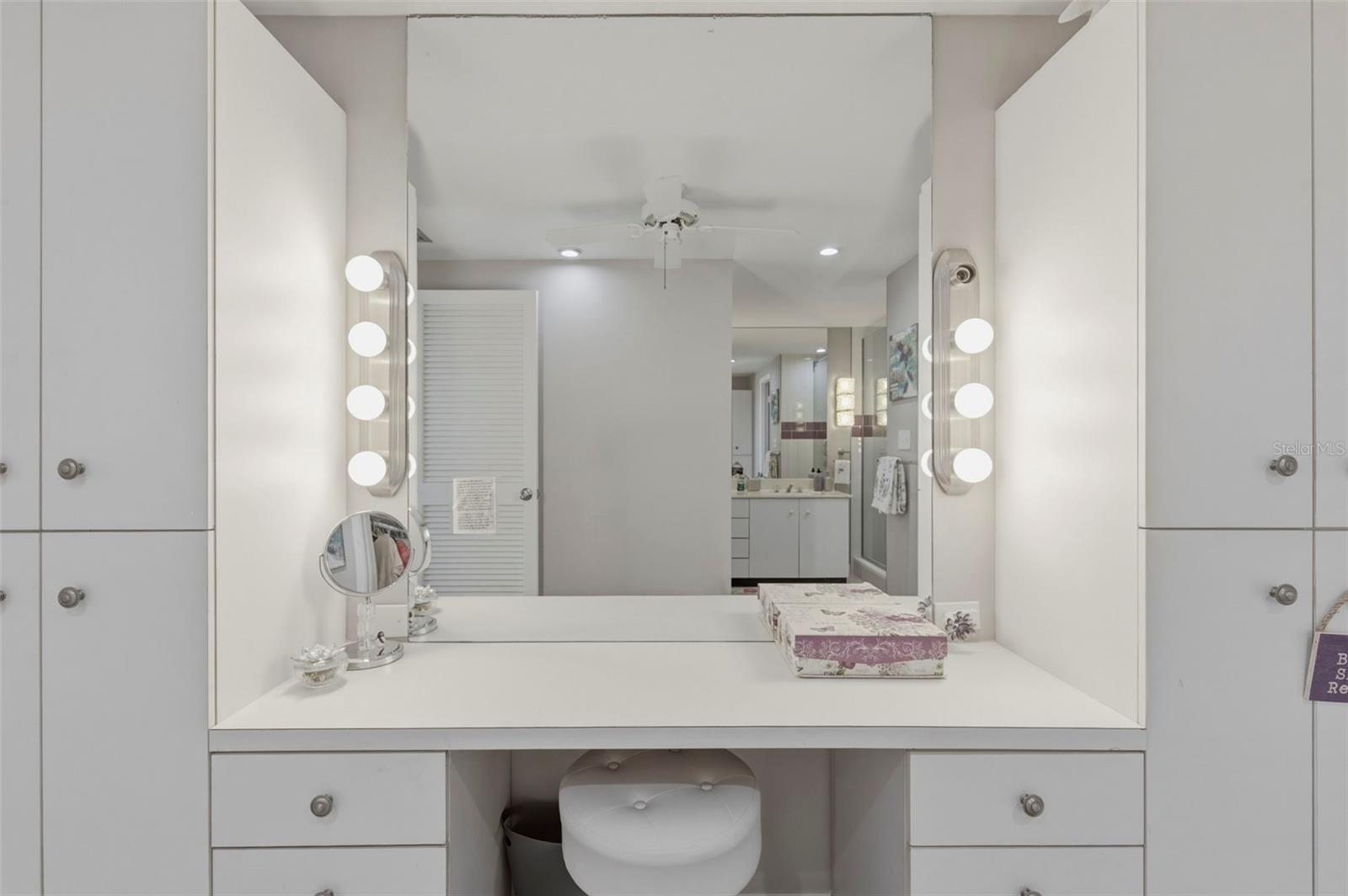 1 BEACH DR SE #1109 — photo 26
