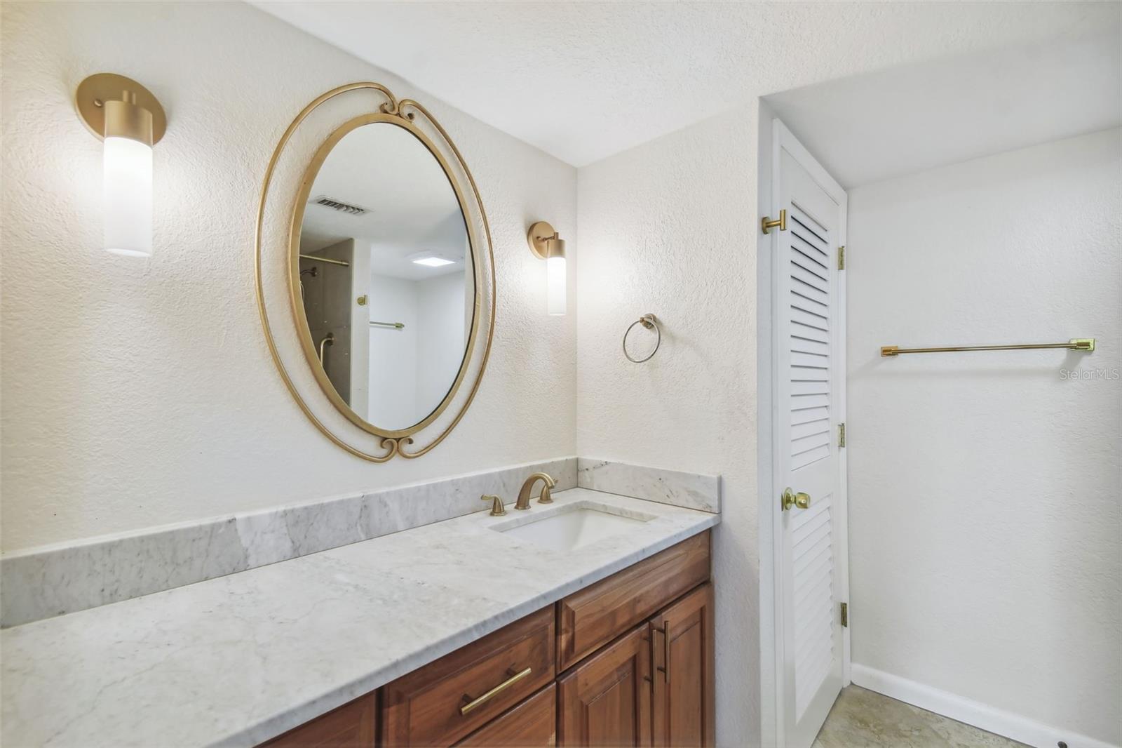 100 OAKMONT LN #106 — photo 39