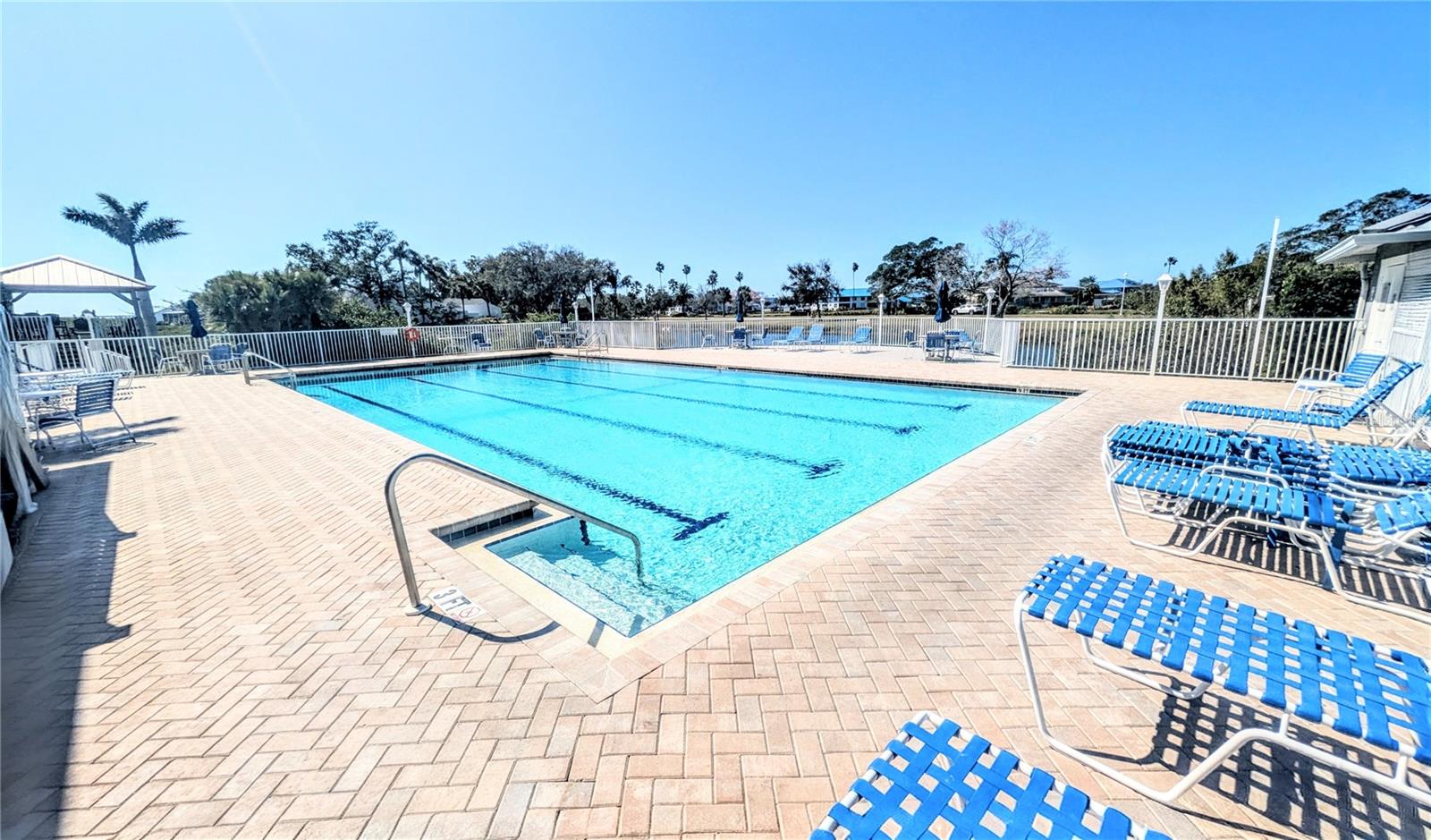 958 SANDPIPER CIR #958 — photo 33