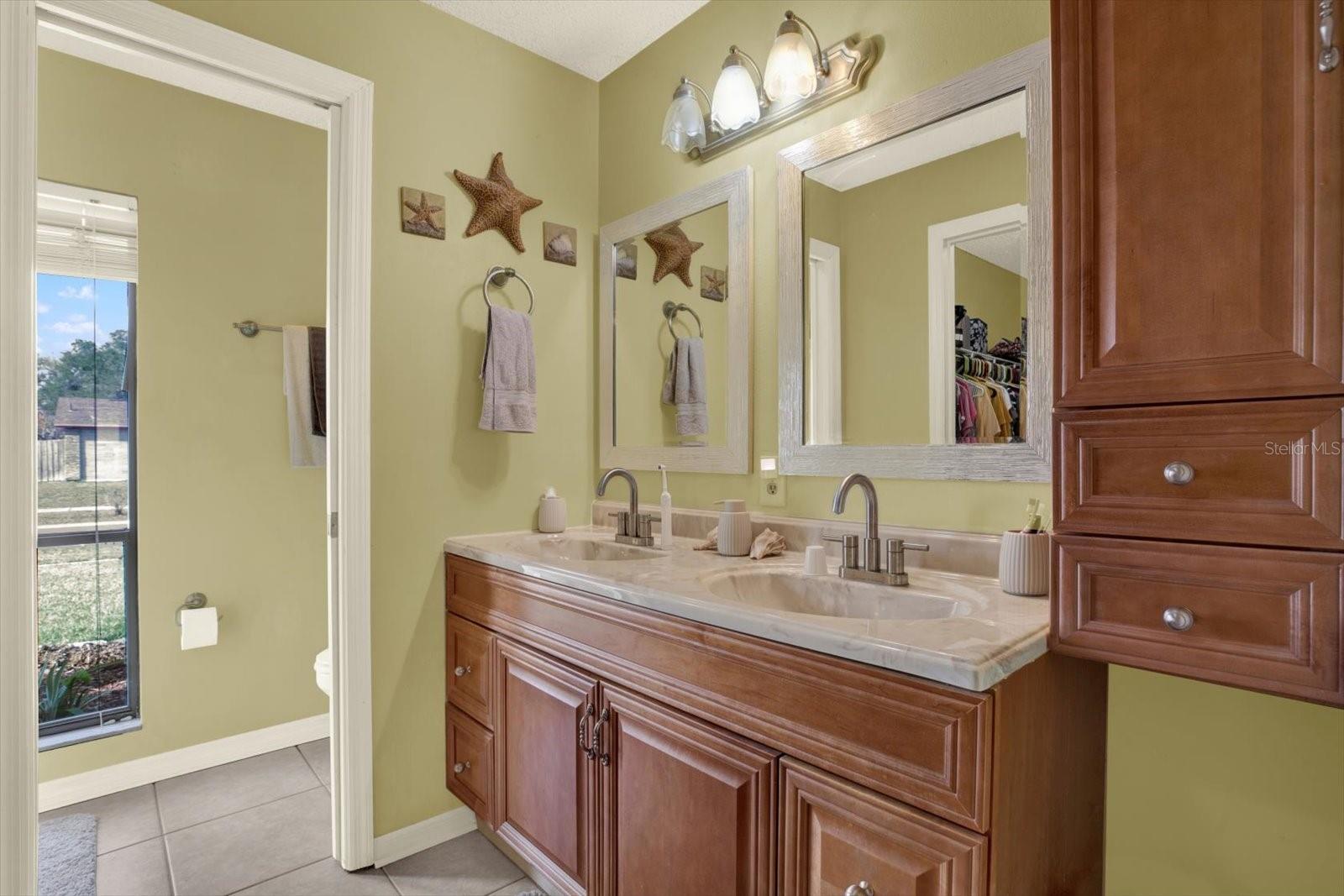 729 SANDY CREEK DR — photo 18