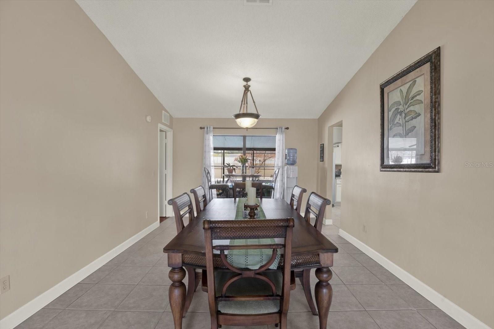 729 SANDY CREEK DR — photo 9