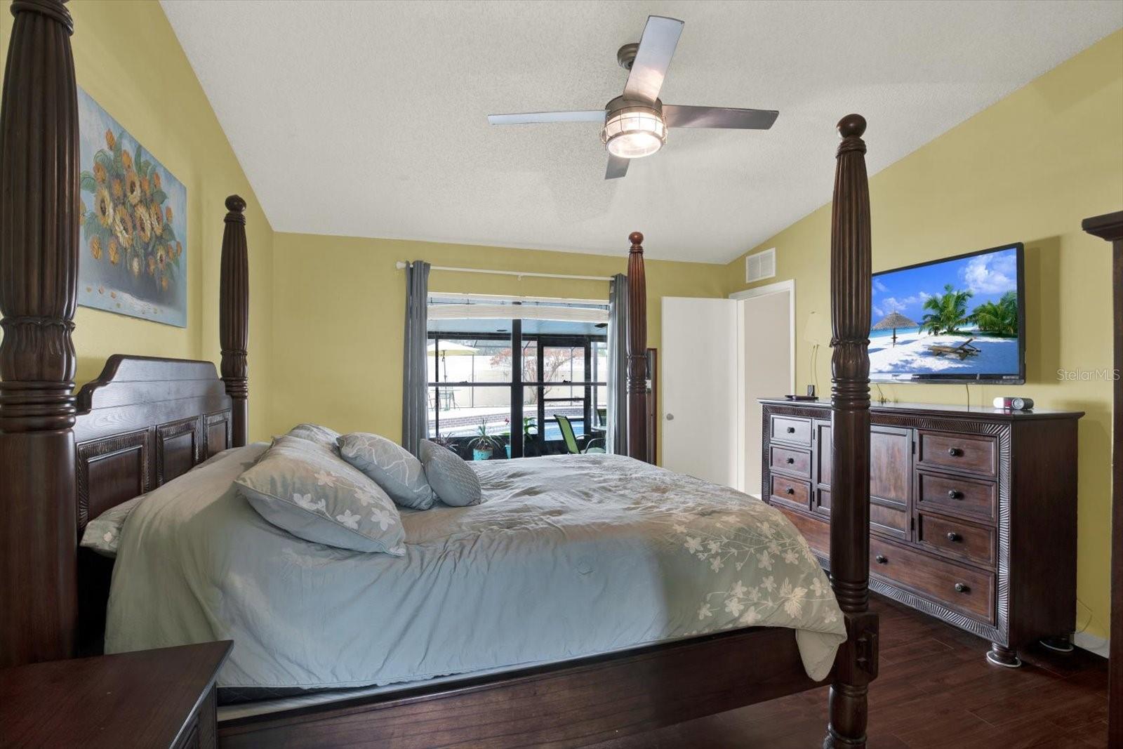729 SANDY CREEK DR — photo 16