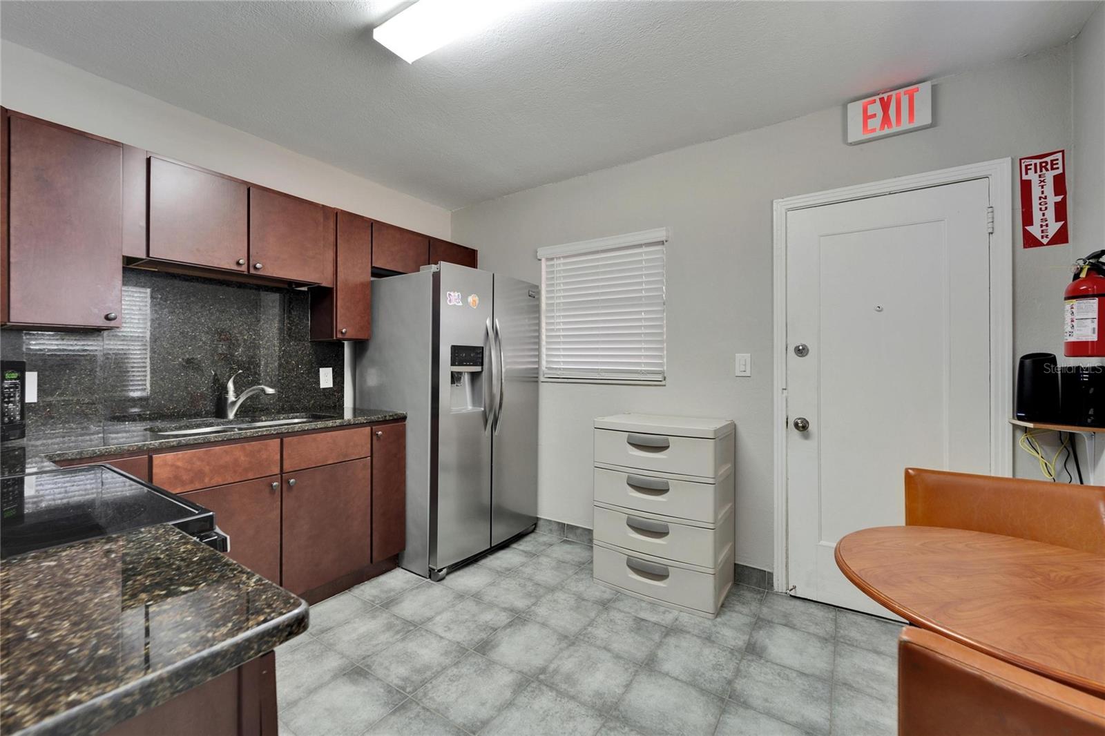 126 RIDGEWOOD AVE — photo 32