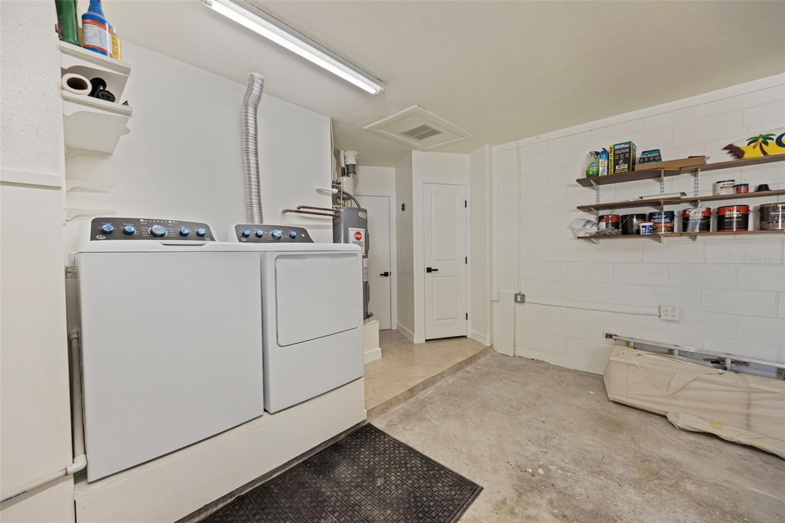 5921 DENVER ST NE — photo 41