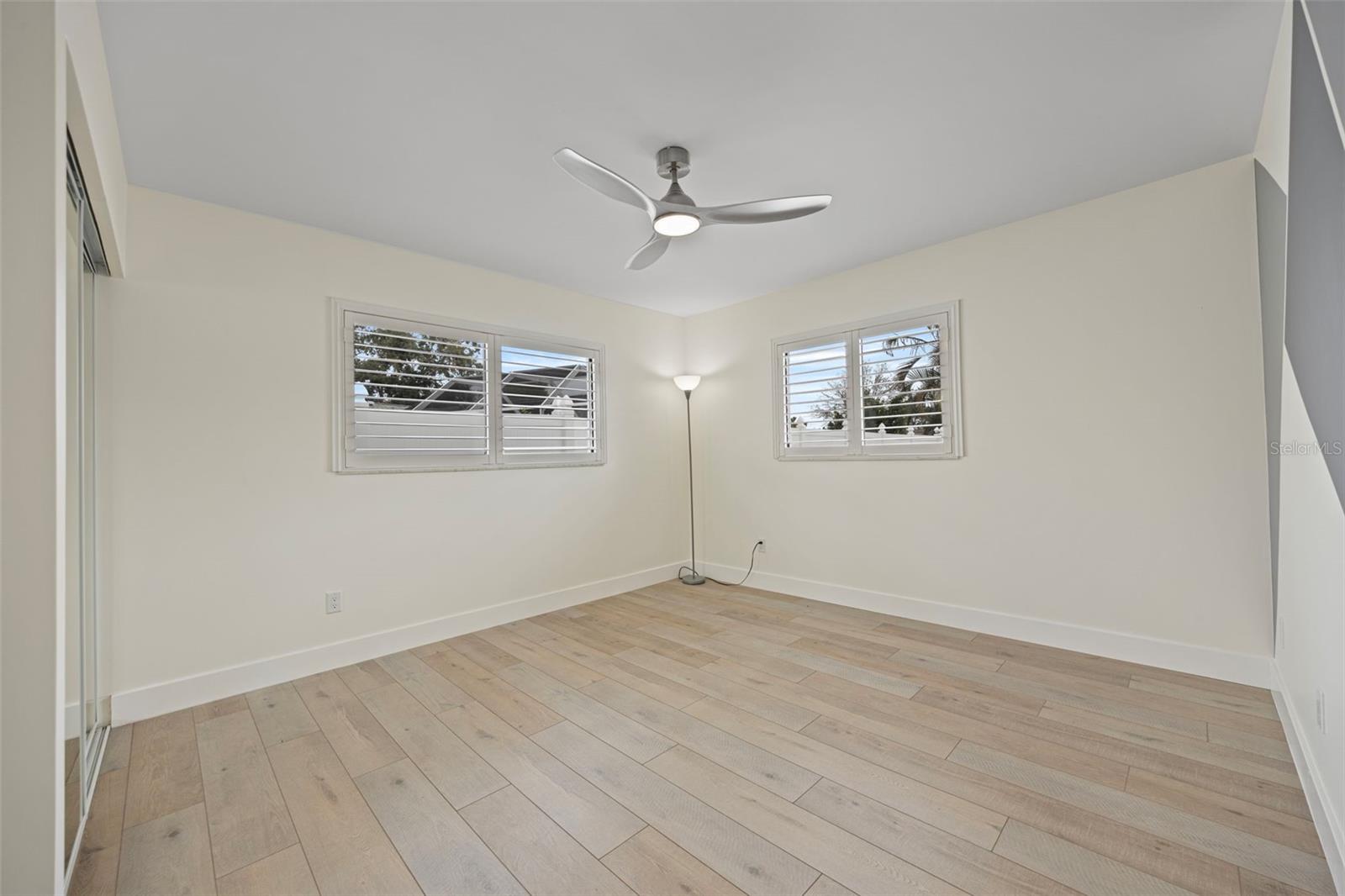 5921 DENVER ST NE — photo 24