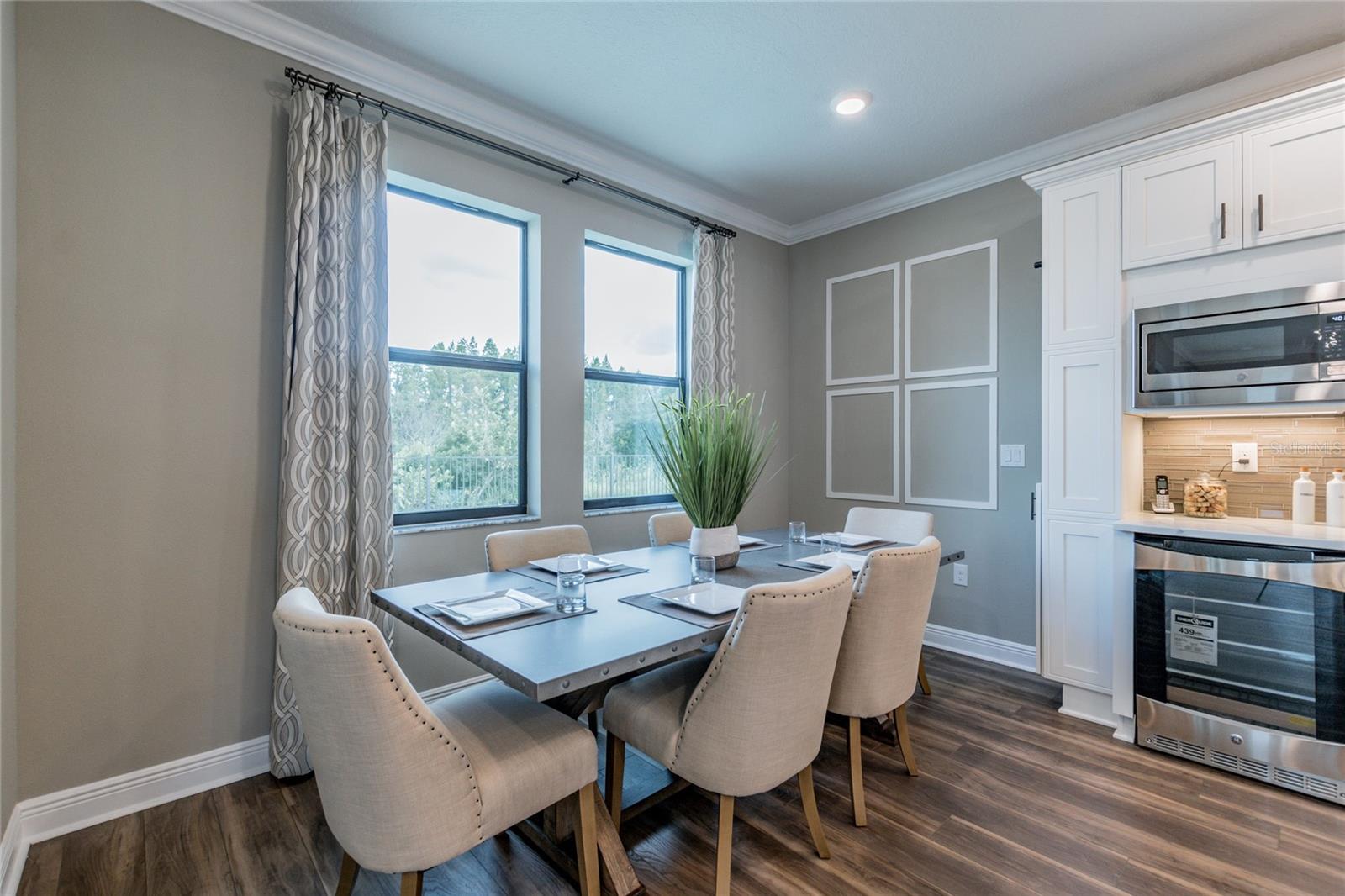 704 ESTATES BLVD — photo 10