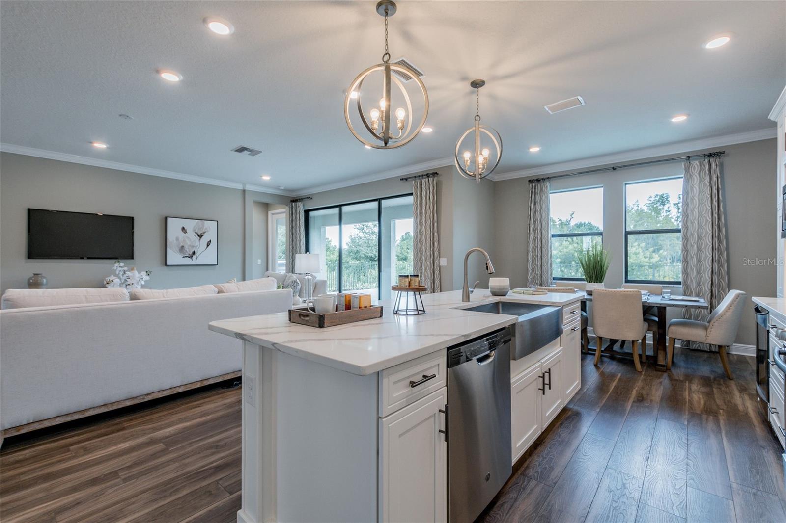 704 ESTATES BLVD — photo 18