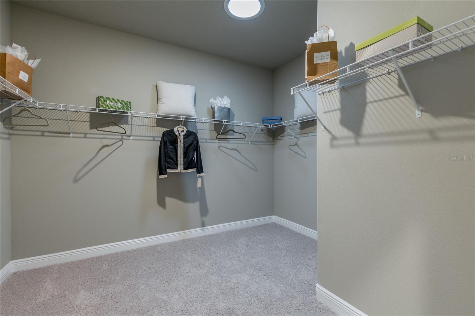 704 ESTATES BLVD — photo 32
