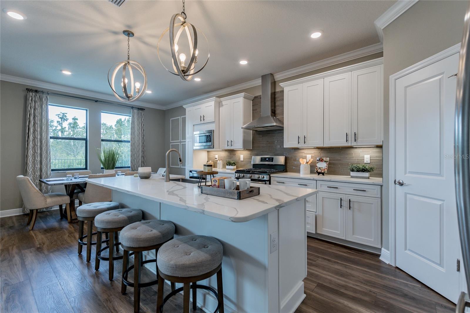 704 ESTATES BLVD — photo 20