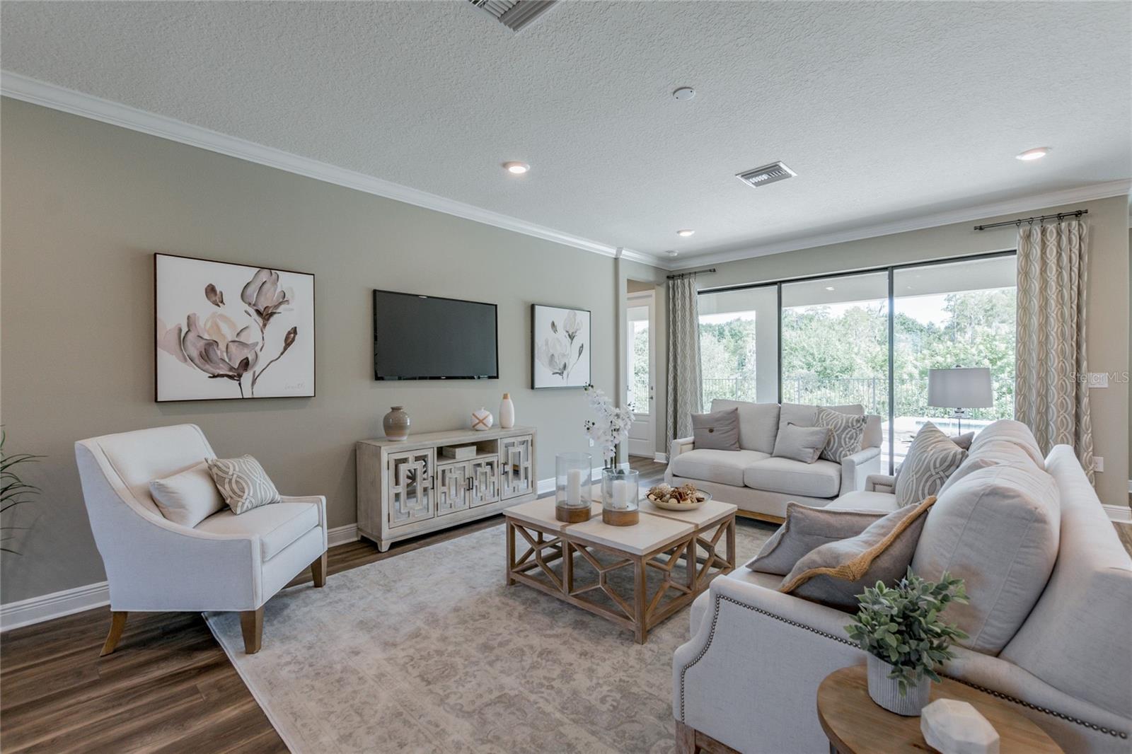 704 ESTATES BLVD — photo 4