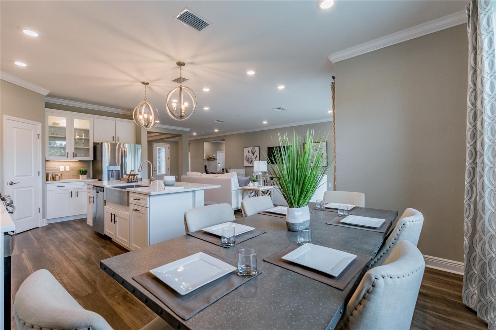 704 ESTATES BLVD — photo 12