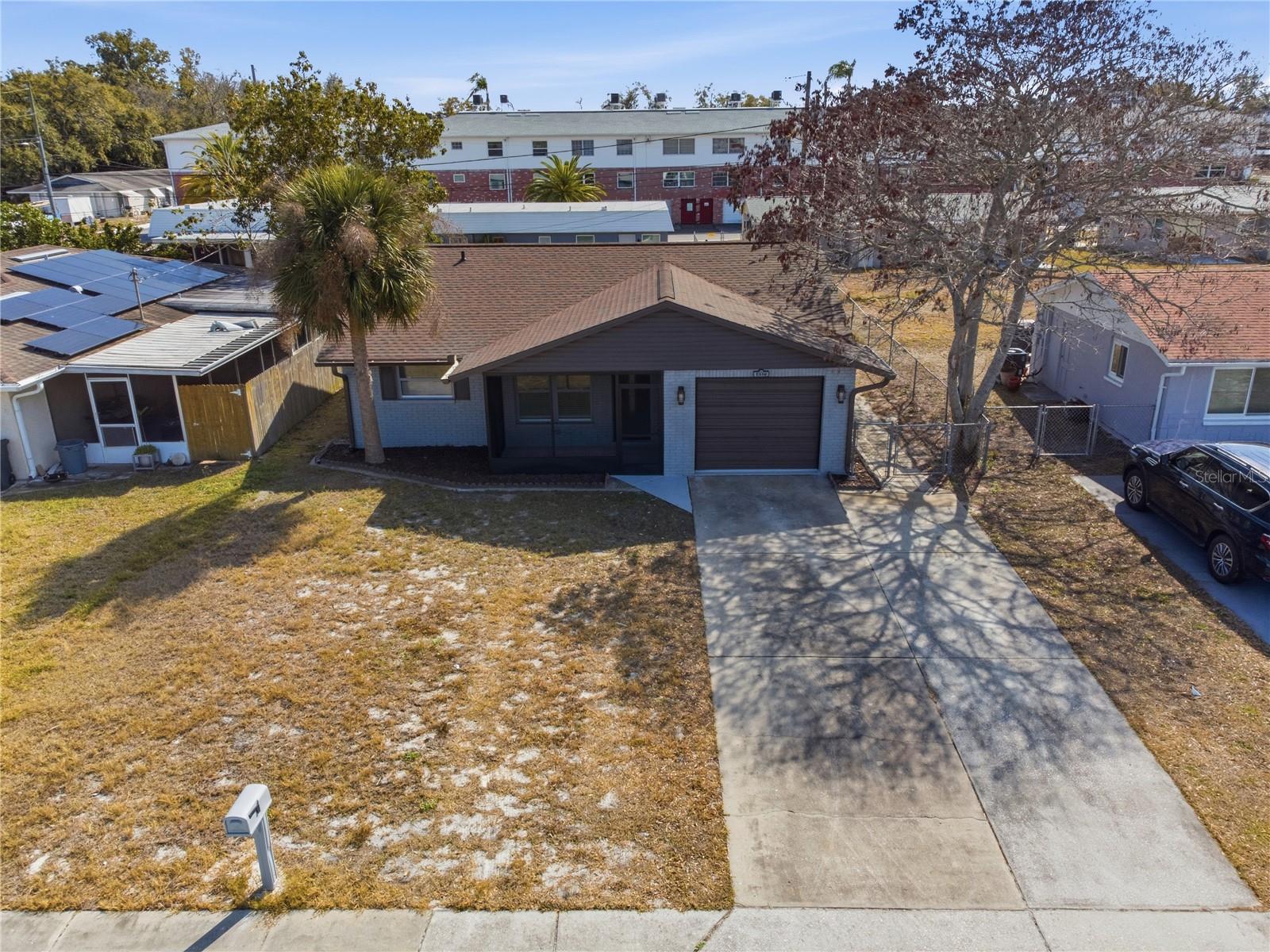5330 POINSETTIA DR — photo 27