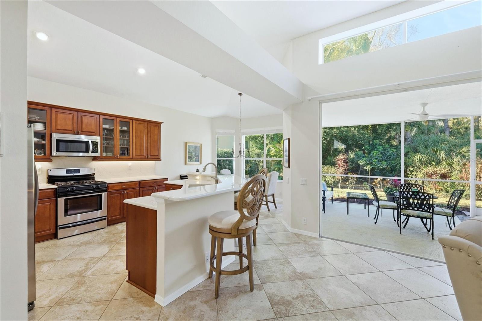 6411 BERKSHIRE PL — photo 15