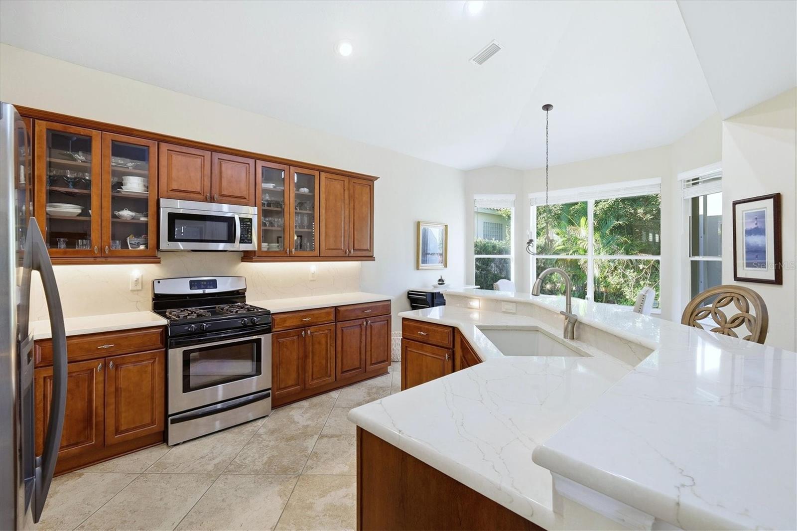 6411 BERKSHIRE PL — photo 16