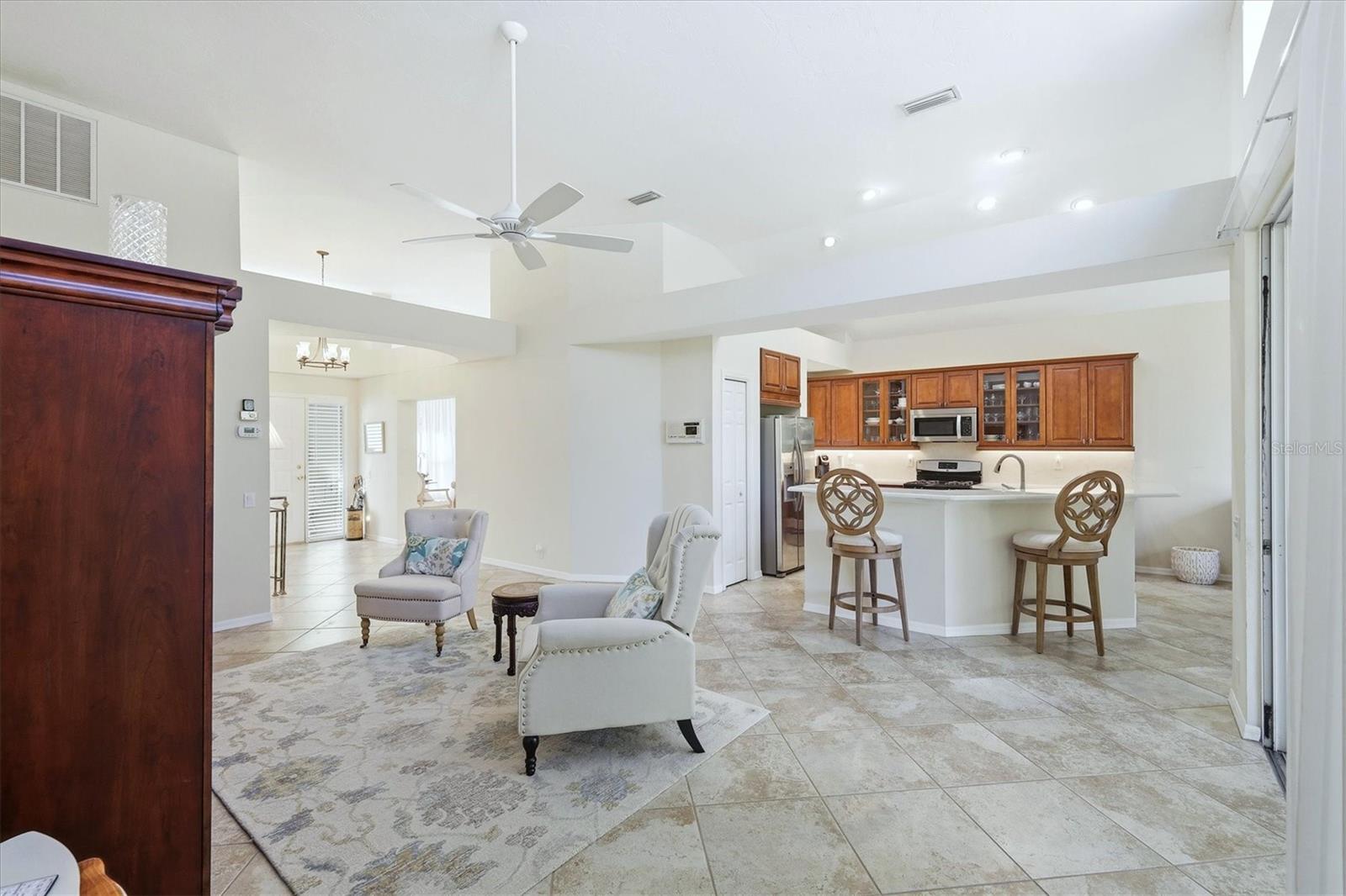 6411 BERKSHIRE PL — photo 13