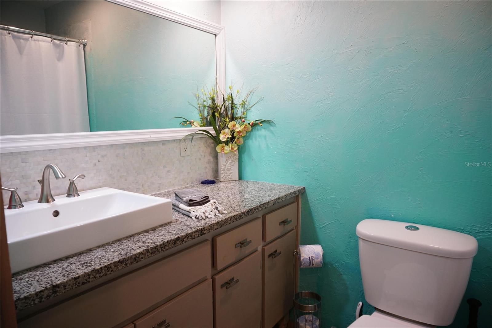 2504 AVENUE B — photo 11