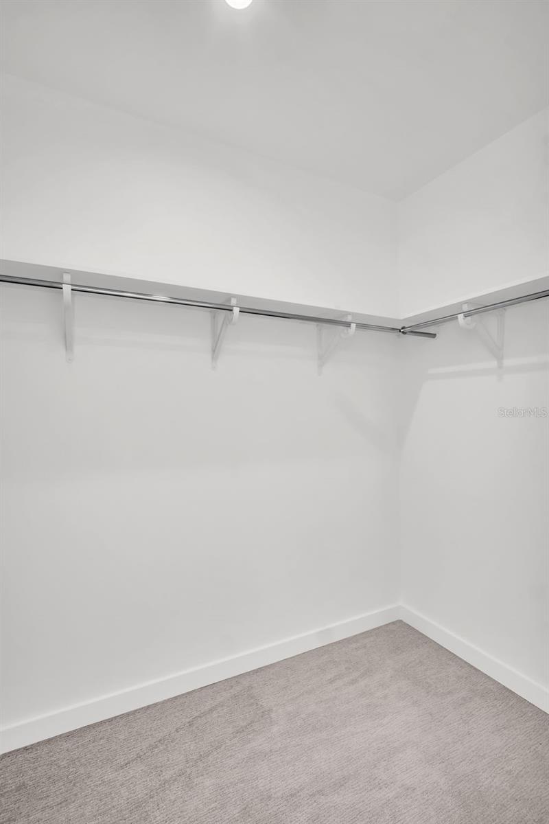 400 CENTRAL AVE #2605 — photo 35
