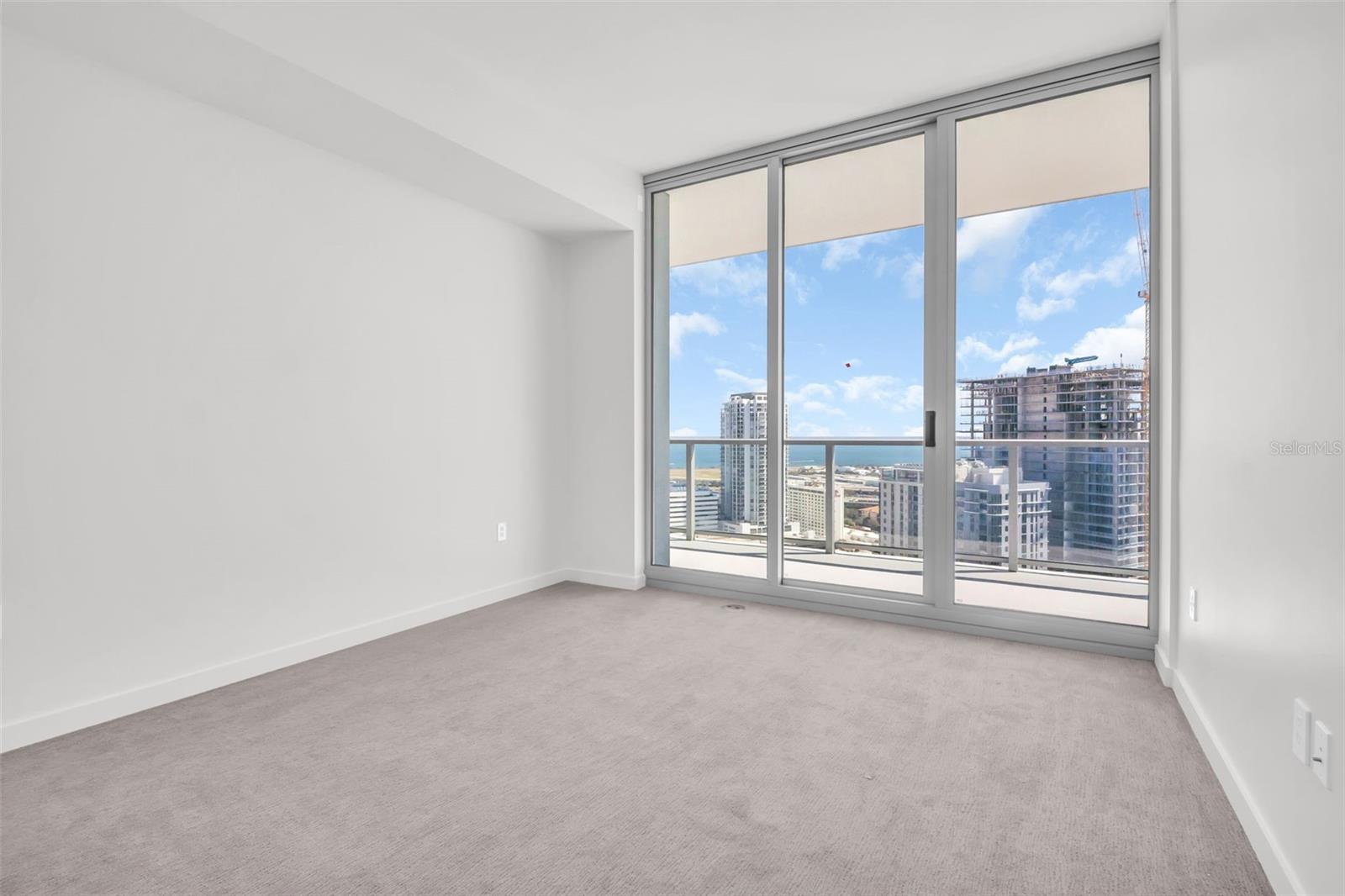 400 CENTRAL AVE #2605 — photo 38