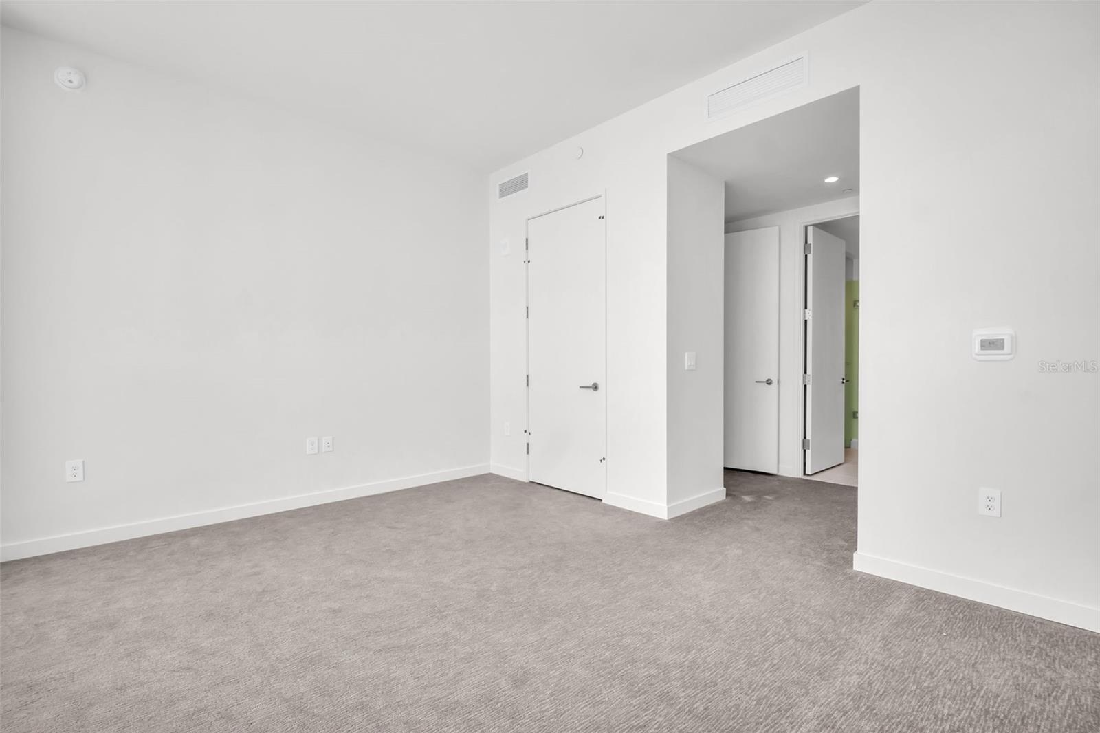400 CENTRAL AVE #2605 — photo 22