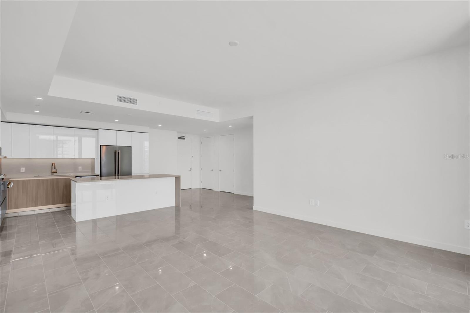 400 CENTRAL AVE #2605 — photo 12